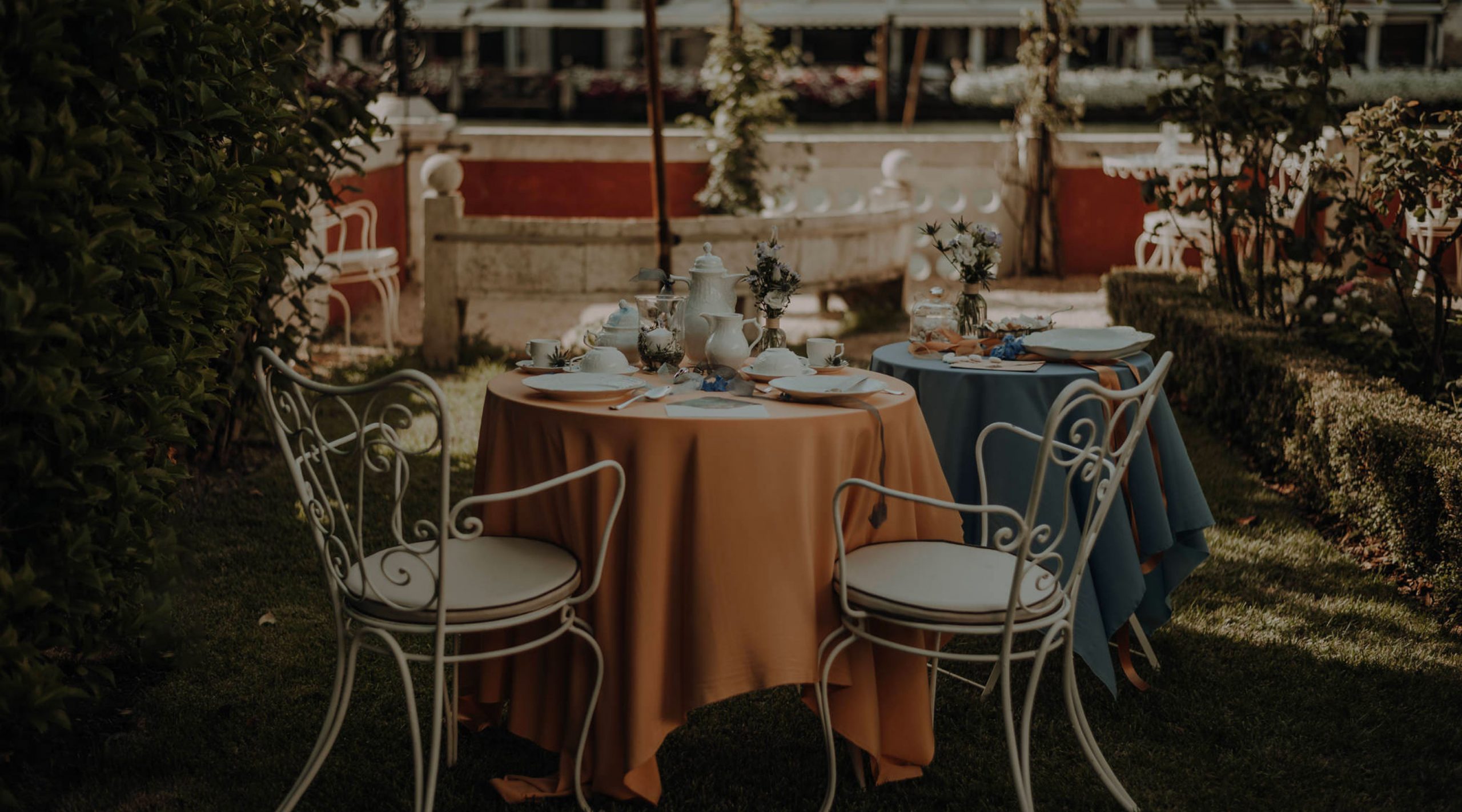 I tavoli di un elopement LGBTQ+ a Venezia