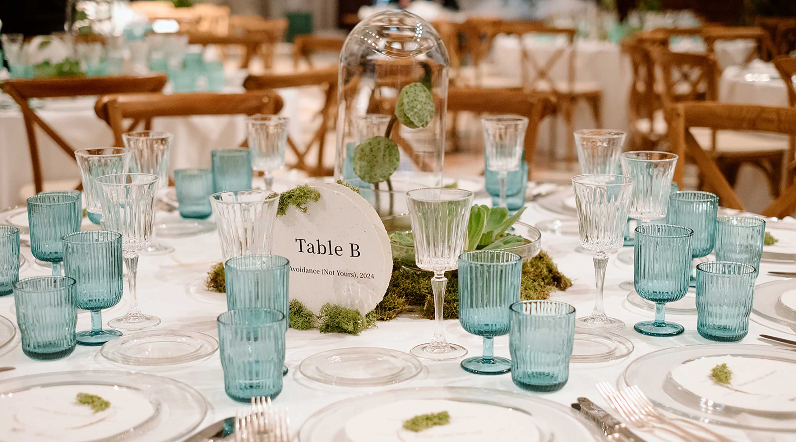 La mise en place della cena di gala in onore di Trevor Yeung per il Padiglione Hong Kong della Biennale Arte 2024