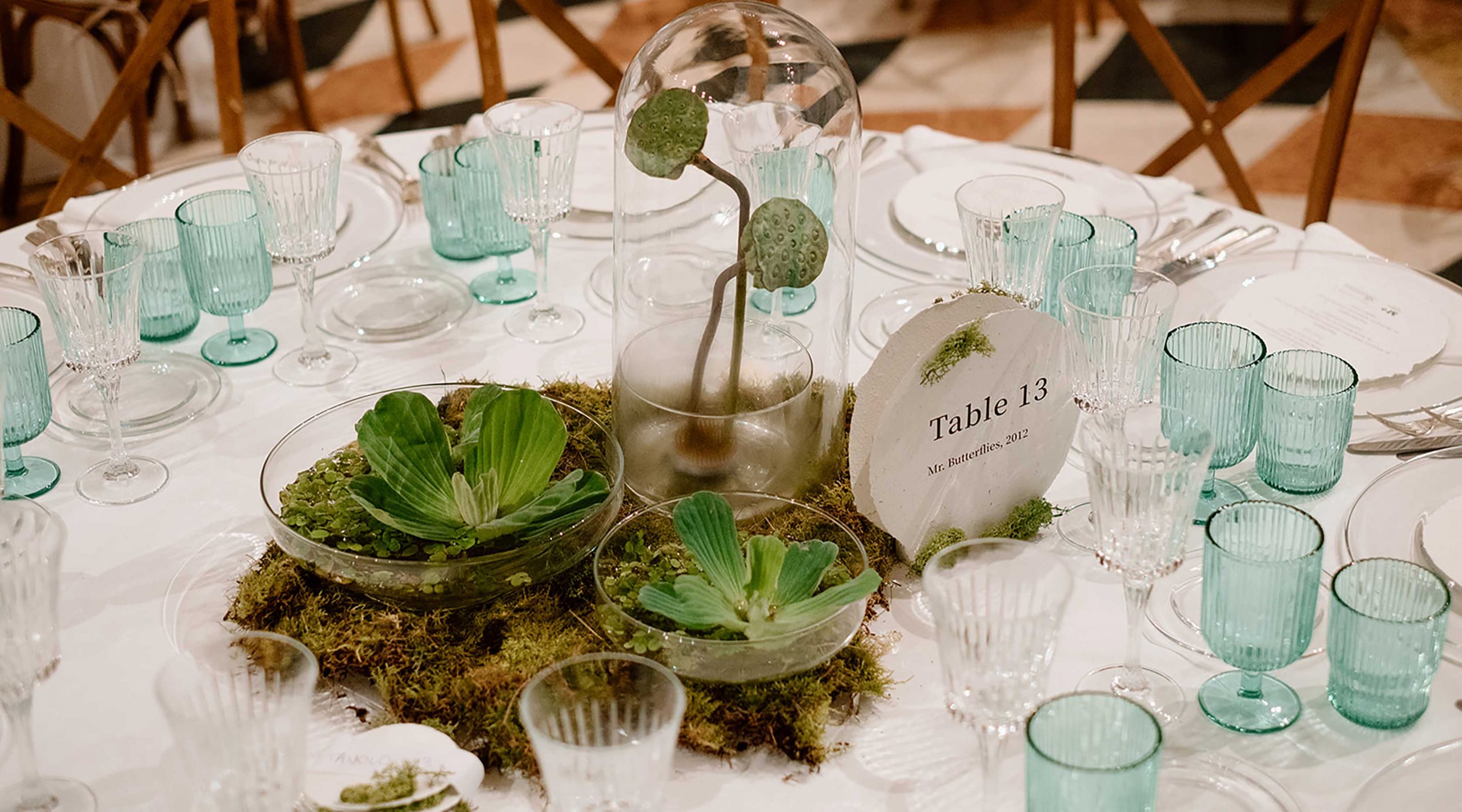 Il centrotavola della cena di gala in onore di Trevor Yeung per il Padiglione Hong Kong della Biennale Arte 2024