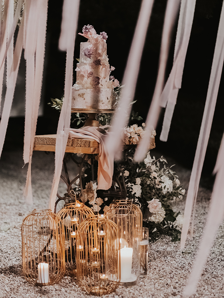 Il tavolo torta di un matrimonio vintage a Venezia