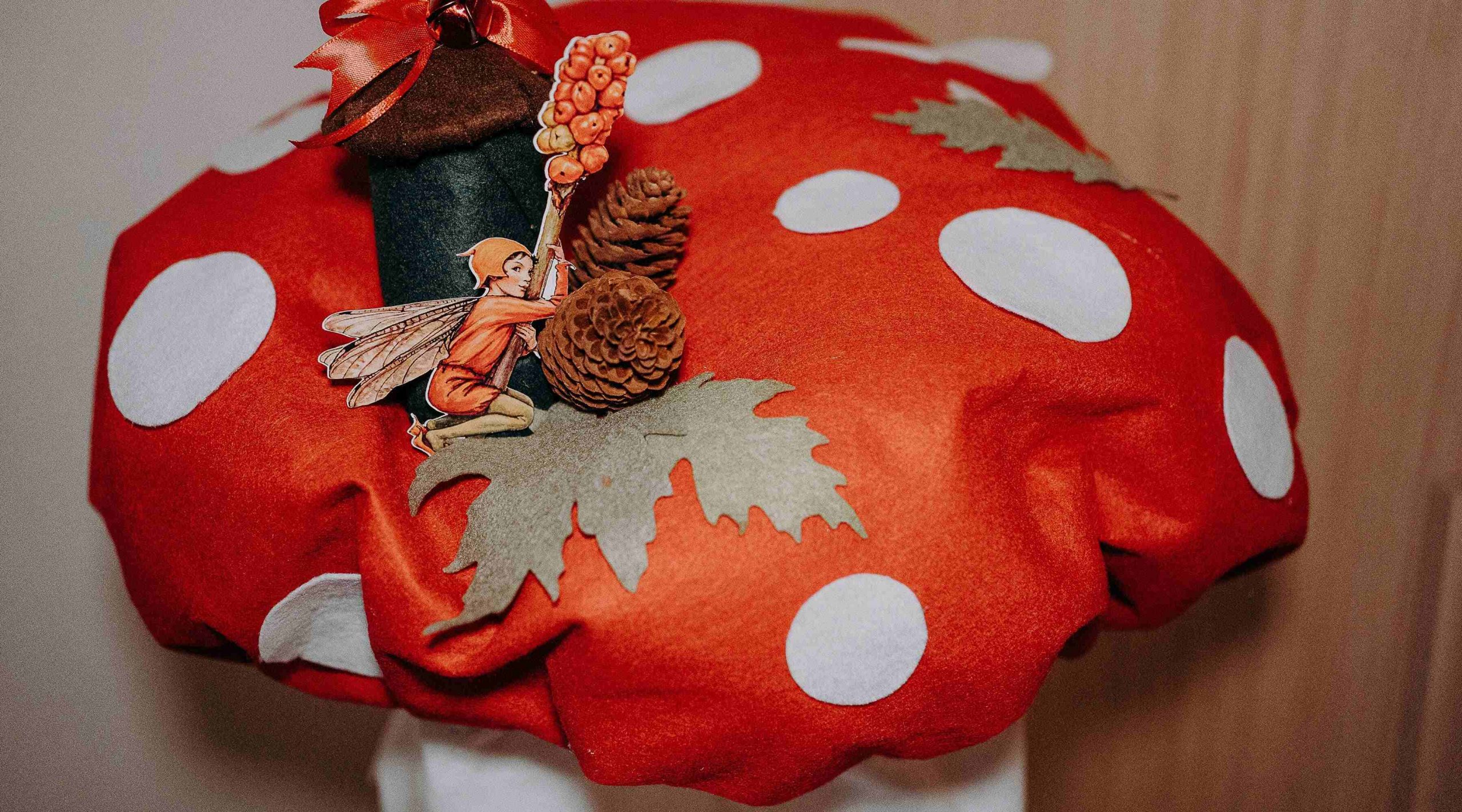 Un fungo in feltro realizzato per il primo compleanno di una bimba a Venezia